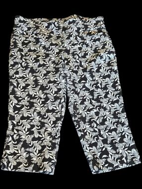 Christopher & Banks Black and White Tropical Print Slimming Petite Pants Sz 8
